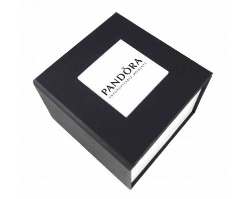 Чорна подарункова картонна коробочка Pandora для наручного годинника
