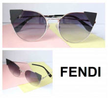 Солнцезащитные очки Fendi