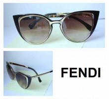 Солнцезащитные очки Fendi