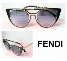 Солнцезащитные очки Fendi